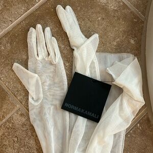 NWT Norma Kamala White Long Gloves M/L